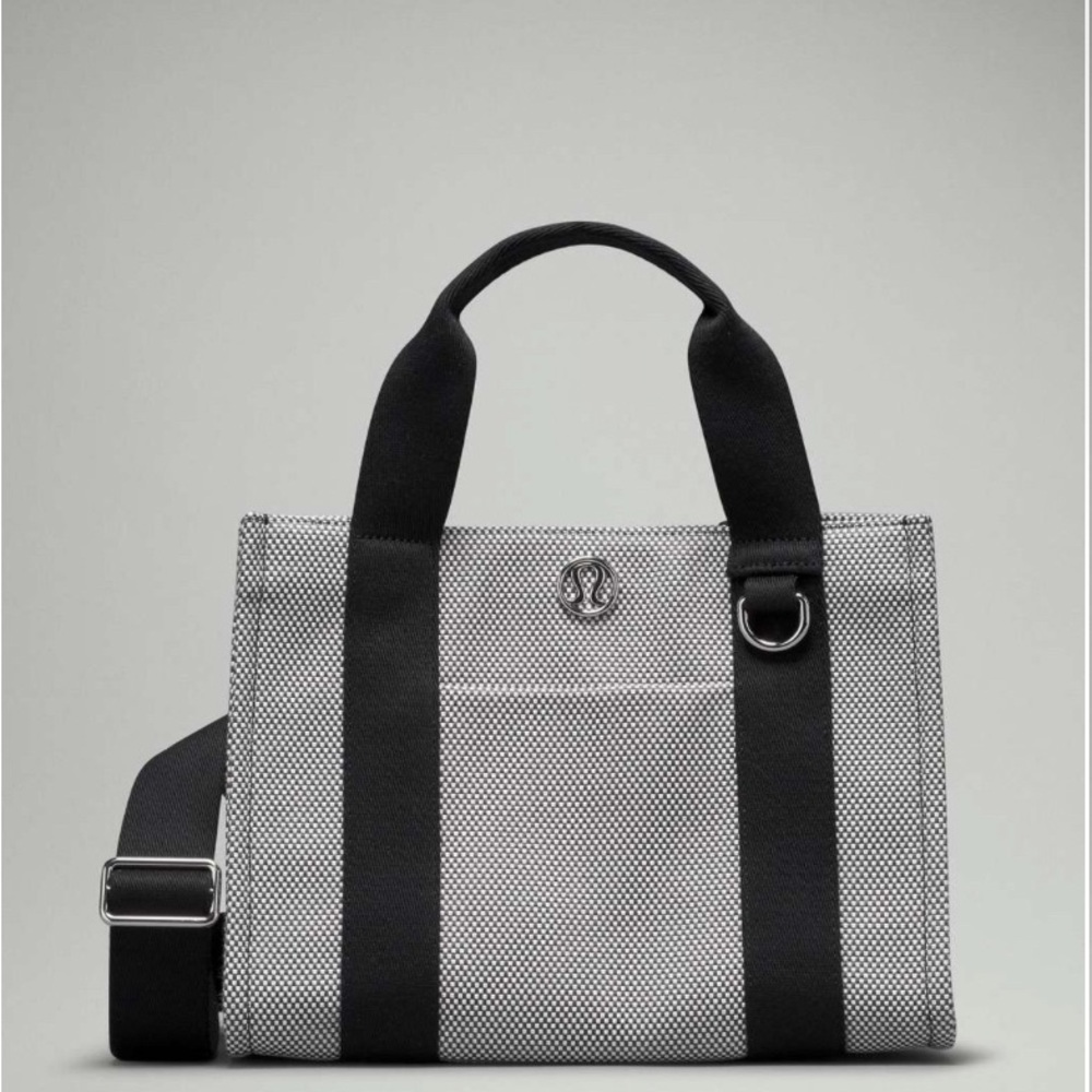 Lululemon Two-Tone Canvas Mini Tote Bag 4.5L in Black and White